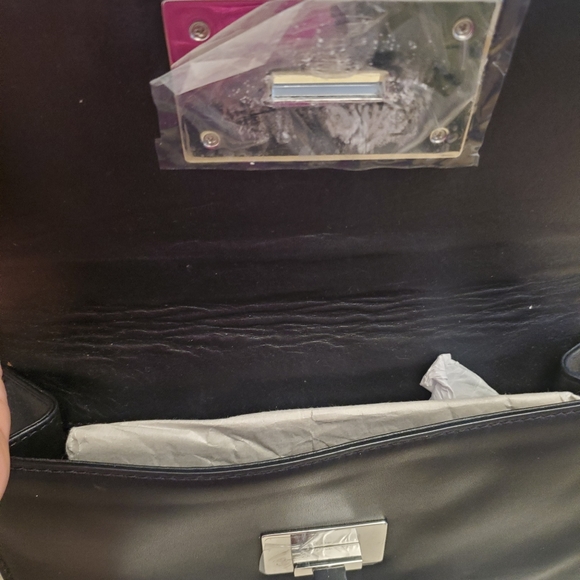 NWT Brand New Never Used Michael Kors Clutch - Picture 4 of 11